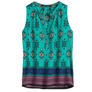 Alice Blue top, size Medium.